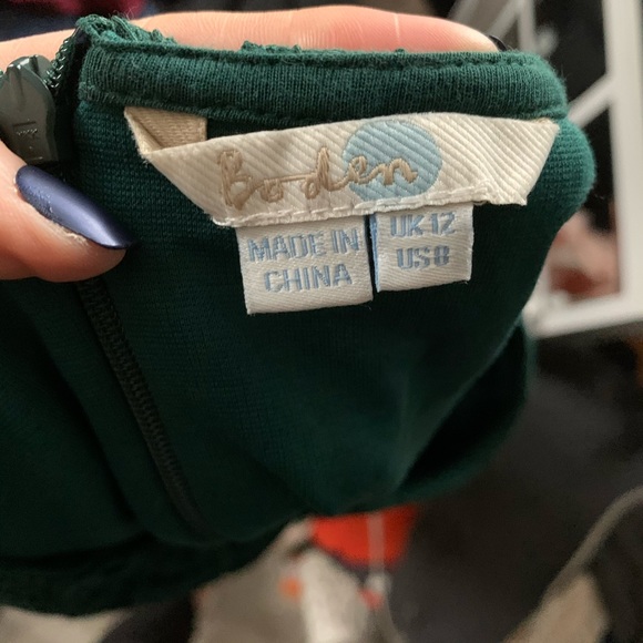 Boden long sleeve hunter green lace top size 8 - Picture 3 of 4